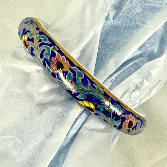 Cloisonné Bangle Bracelet Floral Enamel Pink and Blue Excellent Gift Condition - Picture 1 of 8